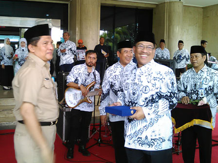 Pencarian PGRI Jembrana - Persatuan Guru Republik Indonesia Cabang Kabupaten Jembrana